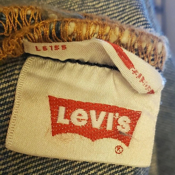 Levis 501 Blue 5 Pocket Design Mid Rise Shorts - Picture 6 of 9